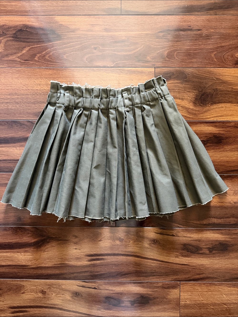 H&M Olive Green Pleated Skater Mini Skirt